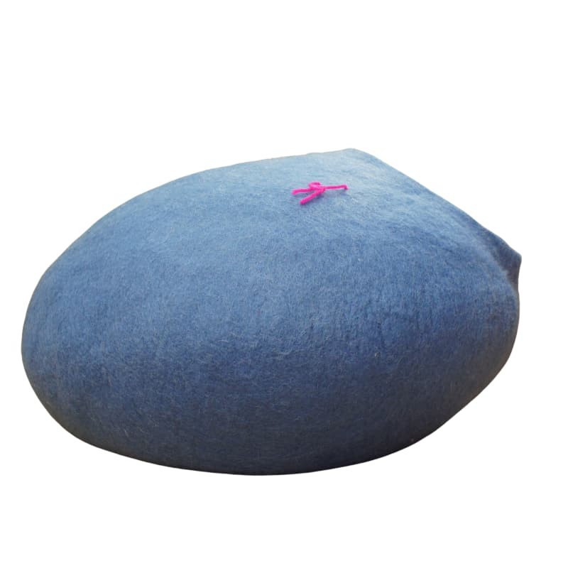 Grotte-pour-chat-bleu-cote