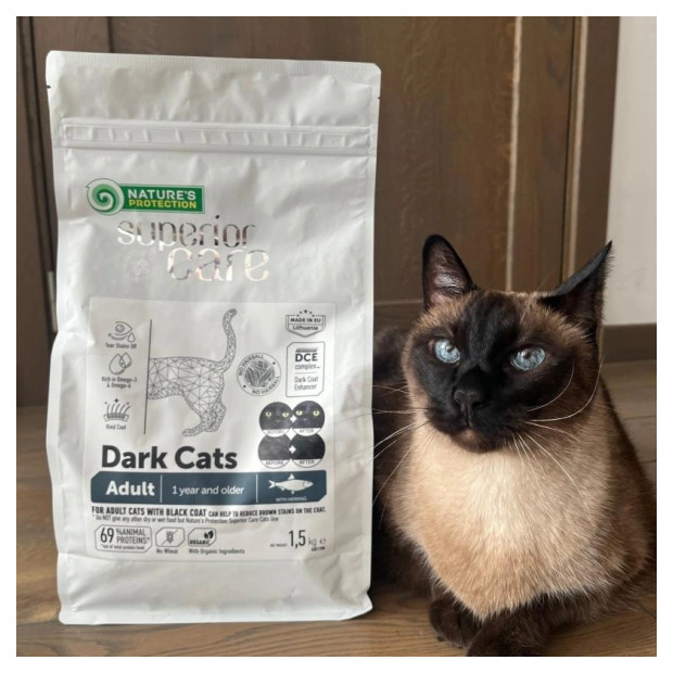 Croquettes chat noir Nature's Protection pour renforcer le pigment