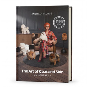 Livre Janita J. Plungė “The Art of Coat and Skin. My Journey”
